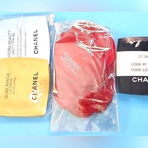 Choice of one 12 Sachet Chanel Travel Creme moisturizers